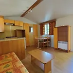 Camping Le Cornouiller Mobil 4 Personnes Le Bel Air En Quercy Limogne-en-Quercy